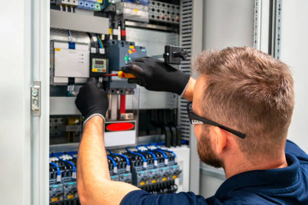 Best Emergency Electrician Near Me  in Freeport, IL