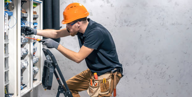 Best Electrical Outlet Repair  in Freeport, IL
